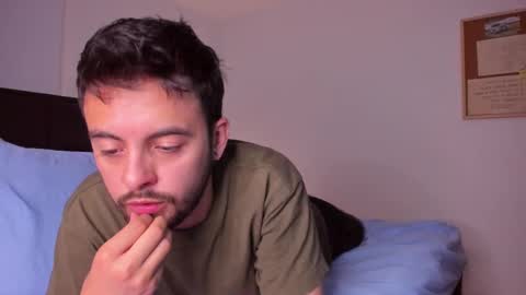 Snapshot of ftmxxxxy chatting on 03.08.25 Dani online show from 03.08.25