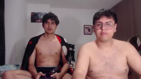 Snapshot of fuck_blow chatting on 11.21.25 uwu online show from 11.21.25