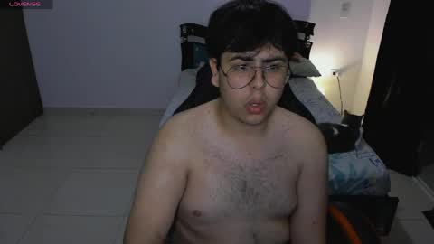 Snapshot of fuck_blow chatting on 03.27.26 uwu online show from 03.27.26