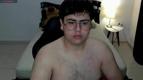 Snapshot of fuck_blow chatting on 03.31.26 uwu online show from 03.31.26