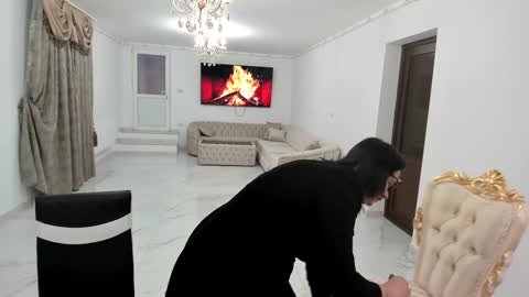 Angelique online show from 01.18.25