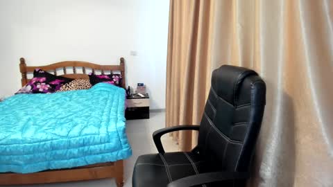 Angelique online show from 02.06.25