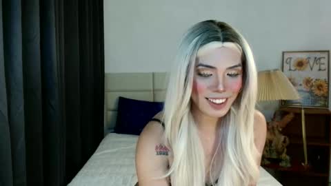 MISS NEILLY online show from 10.28.25