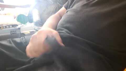 Snapshot of fuckme21044 chatting on 11.04.25 fuckme21044 online show from 11.04.25