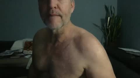 Snapshot of fuertecock chatting on 02.12.25 Gregorio online show from 02.12.25