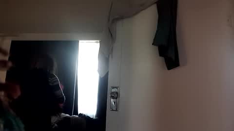 Snapshot of full4cefull chatting on 12.25.24 Pizzaz online show from 12.25.24