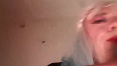 Snapshot of full4cefull chatting on 09.13.25 Pizzaz online show from 09.13.25