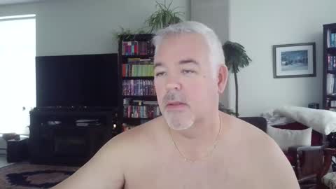 Snapshot of fullastars chatting on 10.31.25 fullastars online show from 10.31.25