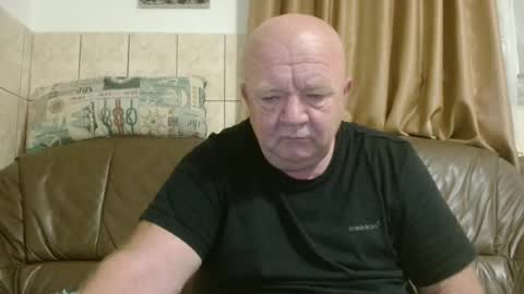 fullballs6 online show from 10.20.25