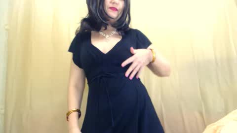 Snapshot of fun4tips chatting on 02.11.25 Fun4Tips online show from 02.11.25