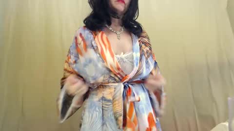 Snapshot of fun4tips chatting on 02.16.25 Fun4Tips online show from 02.16.25