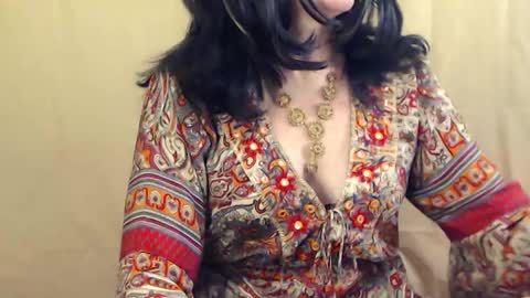 Snapshot of fun4tips chatting on 02.25.25 Fun4Tips online show from 02.25.25