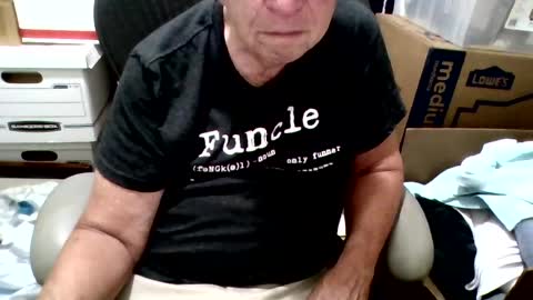 Snapshot of funclemike chatting on 06.27.26 funclemike online show from 06.27.26