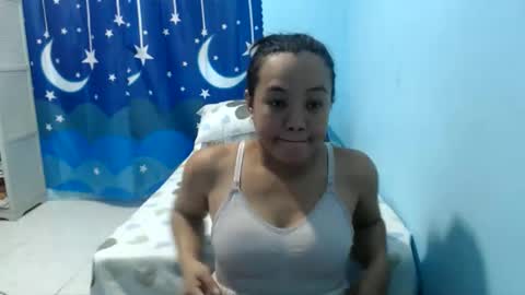 Snapshot of funluvnpinay4u chatting on 04.22.26 MAE online show from 04.22.26