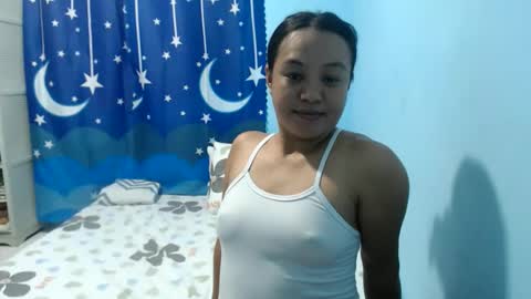 Snapshot of funluvnpinay4u chatting on 04.23.26 MAE online show from 04.23.26