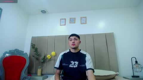 FunThiagoX online show from 11.03.25