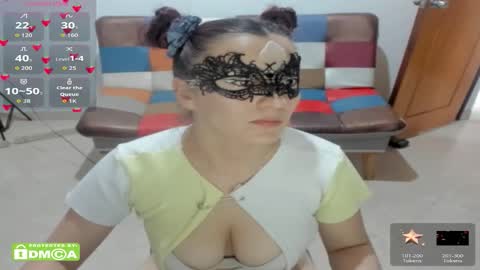 Snapshot of fuxxy_ chatting on 10.07.25 fuxxy_ online show from 10.07.25