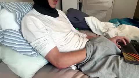 Snapshot of fuzzie_07 chatting on 02.10.25 fuzzie_07 online show from 02.10.25