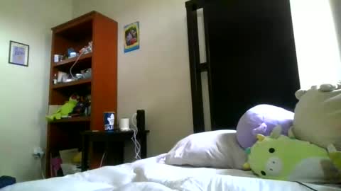 fuzzypeaches87 online show from 03.24.26