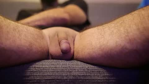 Snapshot of fvckinginfamouz chatting on 11.20.25 The Chillest Daddy online show from 11.20.25