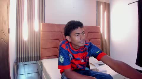 Snapshot of fykmor_2 chatting on 09.15.25 fykmor online show from 09.15.25