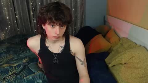 Snapshot of g1vememoney chatting on 01.06.26 Ian online show from 01.06.26