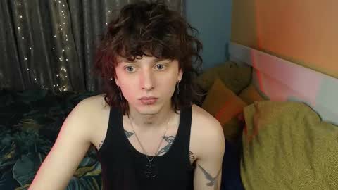 Snapshot of g1vememoney chatting on 01.12.26 Ian online show from 01.12.26