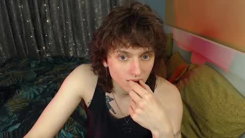 Snapshot of g1vememoney chatting on 01.15.26 Ian online show from 01.15.26