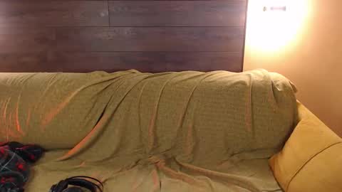 Snapshot of g1vememoney chatting on 02.07.26 Ian online show from 02.07.26