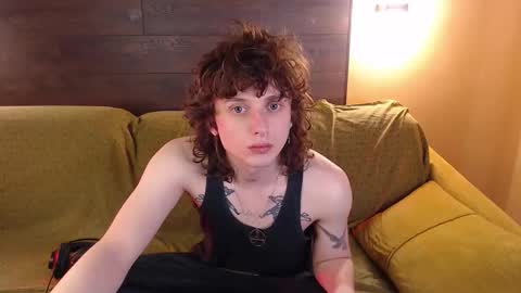 Snapshot of g1vememoney chatting on 02.15.26 Ian online show from 02.15.26