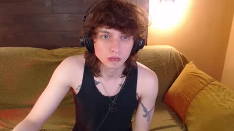 Snapshot of g1vememoney chatting on 02.24.26 Ian online show from 02.24.26