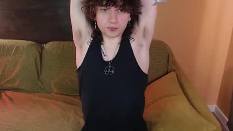 Snapshot of g1vememoney chatting on 03.25.26 Ian online show from 03.25.26