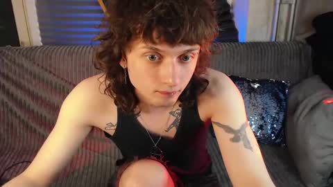 Snapshot of g1vememoney chatting on 04.14.26 Ian online show from 04.14.26