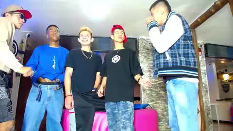 Snapshot of g4mens chatting on 09.23.25 G4MENS online show from 09.23.25