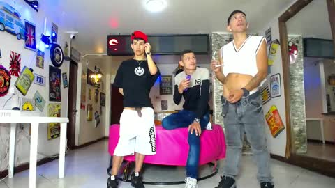 Snapshot of g4mens chatting on 09.29.25 G4MENS online show from 09.29.25