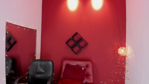 Snapshot of gaarataihen1 chatting on 12.16.24 Gaara online show from 12.16.24