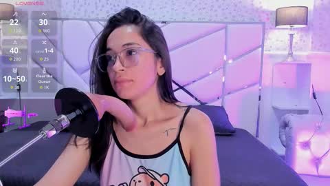 Snapshot of gabbieskinny chatting on 03.23.26 gabbieskinny online show from 03.23.26