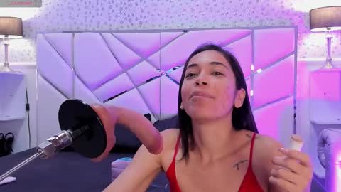 Snapshot of gabbieskinny chatting on 03.28.26 gabbieskinny online show from 03.28.26
