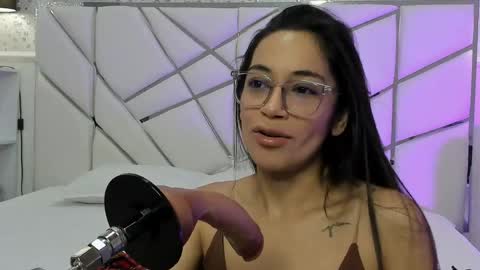 Snapshot of gabbieskinny chatting on 04.14.26 gabbieskinny online show from 04.14.26