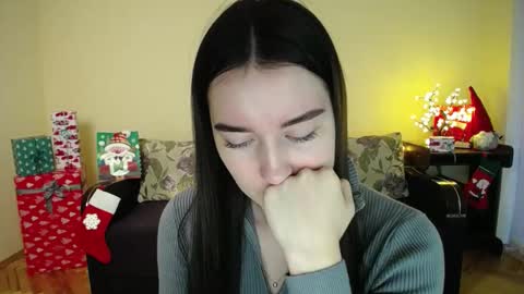 Jaklin online show from 12.28.24