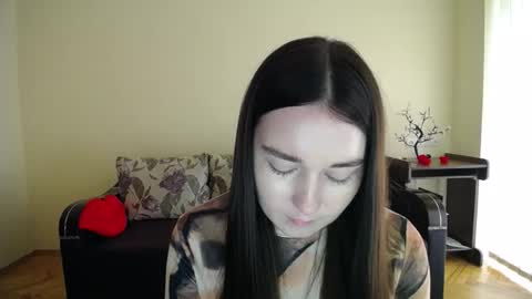 Jaklin online show from 09.19.25