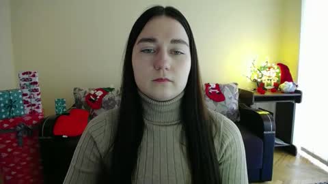 Jaklin online show from 12.16.25