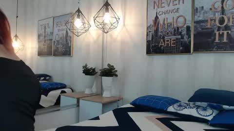 Snapshot of gabby_evanns chatting on 12.19.24 gabby_evanns online show from 12.19.24