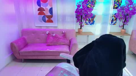 gabby_evanns online show from 12.20.25