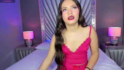 Snapshot of gabbybale chatting on 10.07.25 Gabbybale online show from 10.07.25