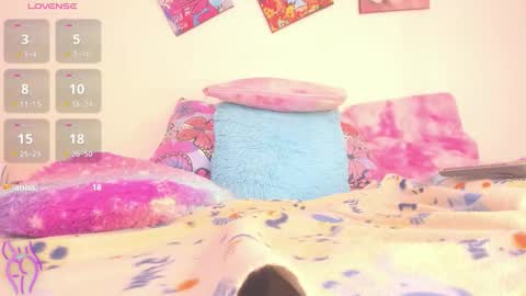 Snapshot of gabi_m chatting on 12.20.25 please follow my friendasya zas online show from 12.20.25