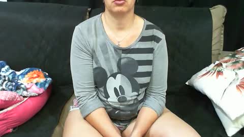 gaby  layla online show from 09.11.25