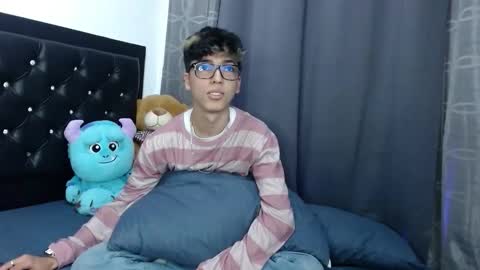 Snapshot of gabriel_x18 chatting on 01.18.26 gabriel_x18 online show from 01.18.26