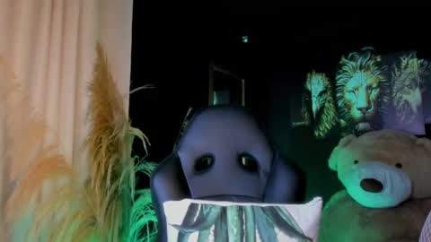 Gabriela Montes online show from 02.23.25