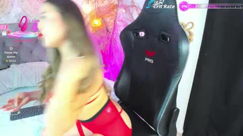 Snapshot of gabrielablake chatting on 10.15.25 online show from 10.15.25